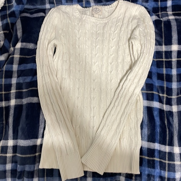 Two Sweaters (Women’s) - Picture 3 of 4